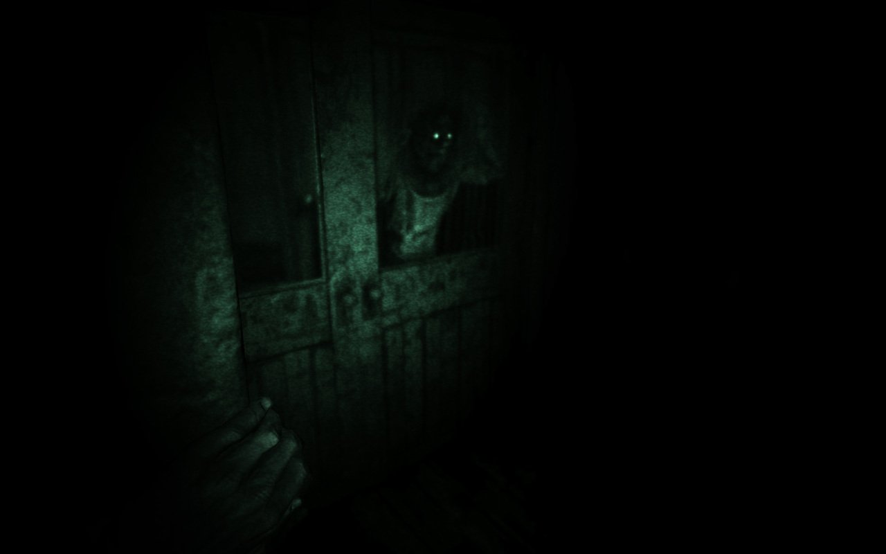 outlast-playstation-4-ps4-1370958068-005