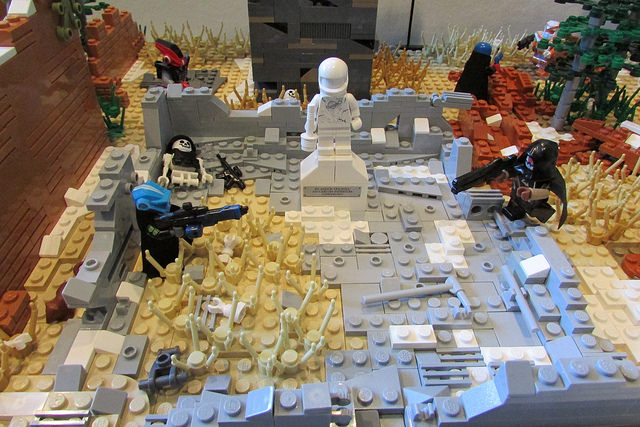 17353528335_dccc39e15b_z