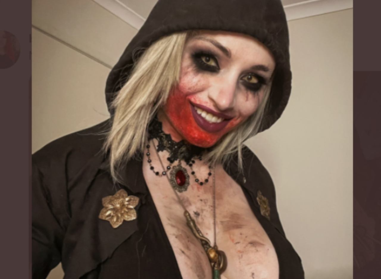 Cosplay Resident Evil di Kayla Erin