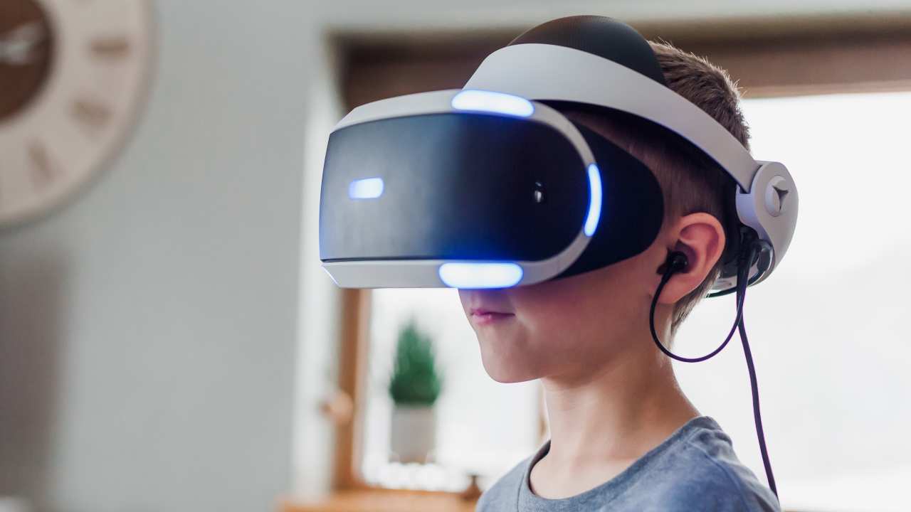 Il Metaverso incuriosisce, a Natale picco nelle vendite di virsori VR