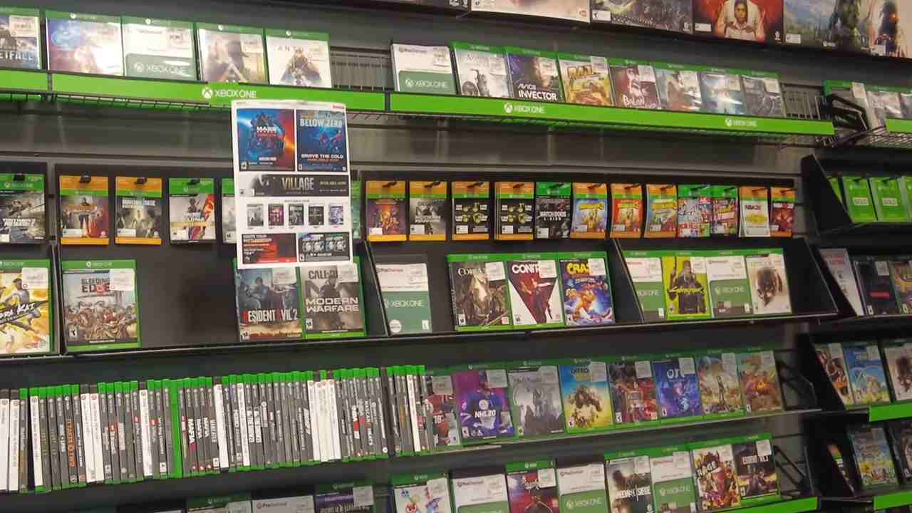 Videogioco chiuso ancora in vendita nei negozi: non compratelo!