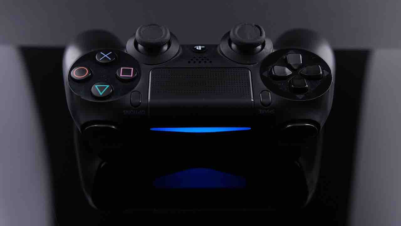 PS4: quanto consuma la più popolare di Sony?