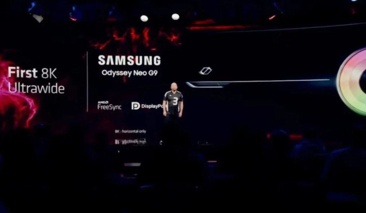 Monitor Samsung 8K, 5/11/2022 - Videogiochi.com