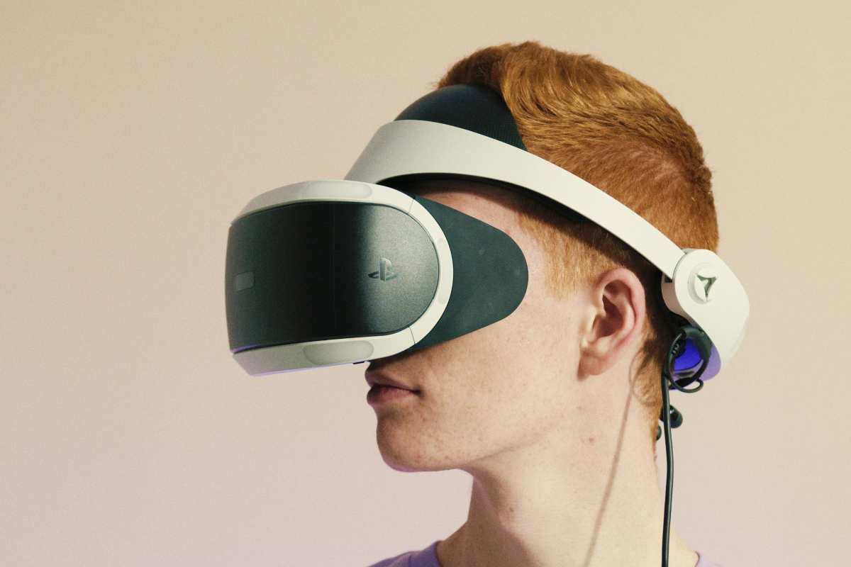 caratteristiche nuovo visore realtà virtuale sony
