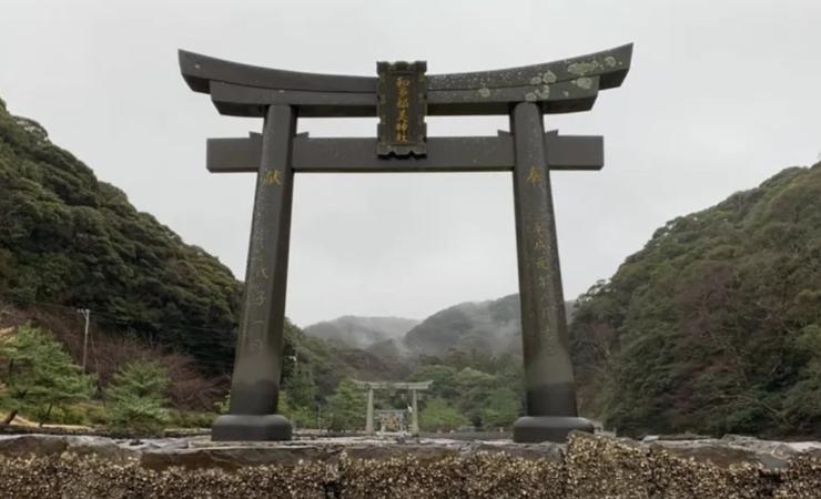 Fan Ghost of Tsushima sistemano torii danneggiato
