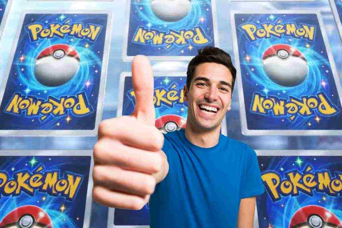 uomo che fa ok con il pollice e carte pokemon
