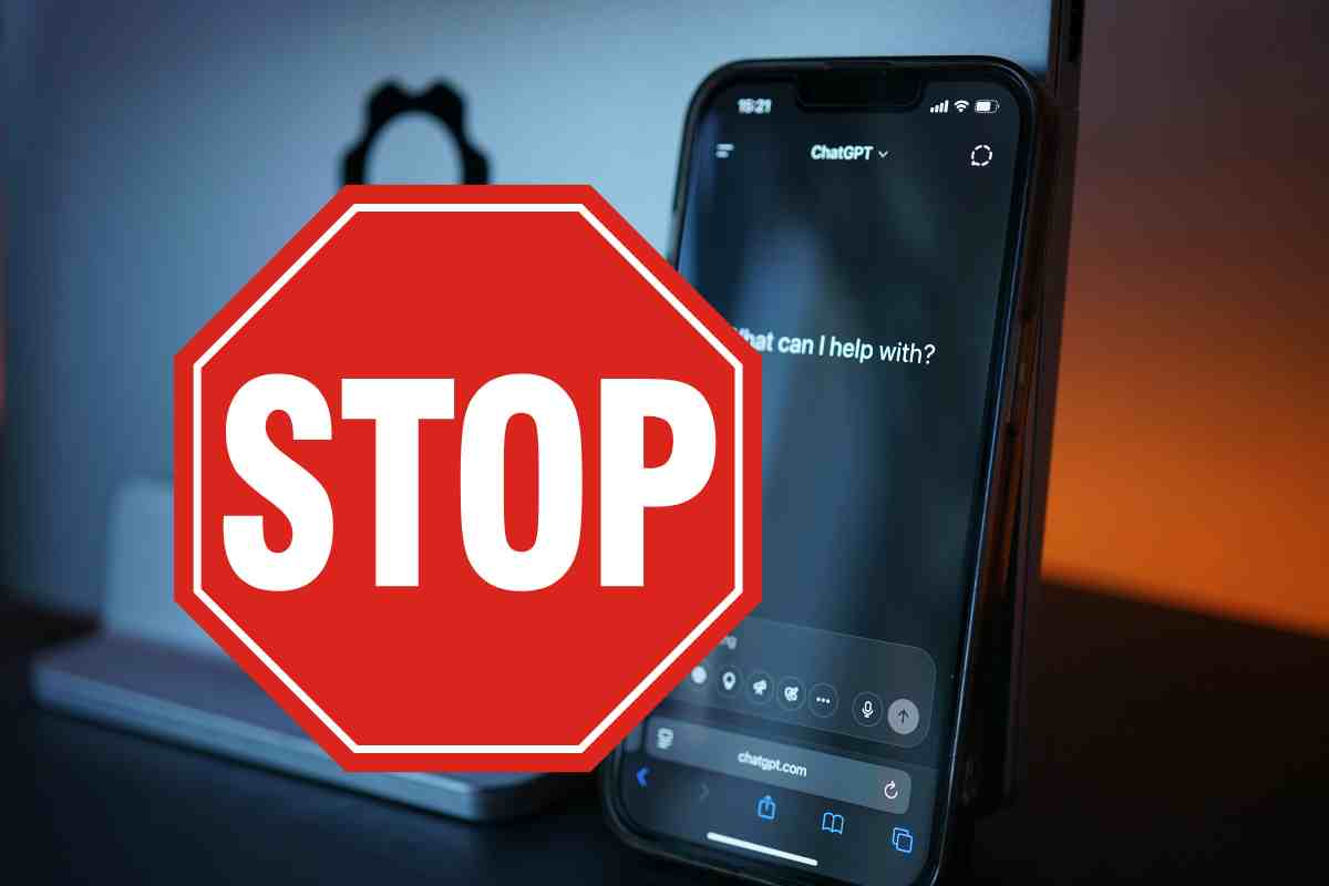 smartphone con chatgpt e stop