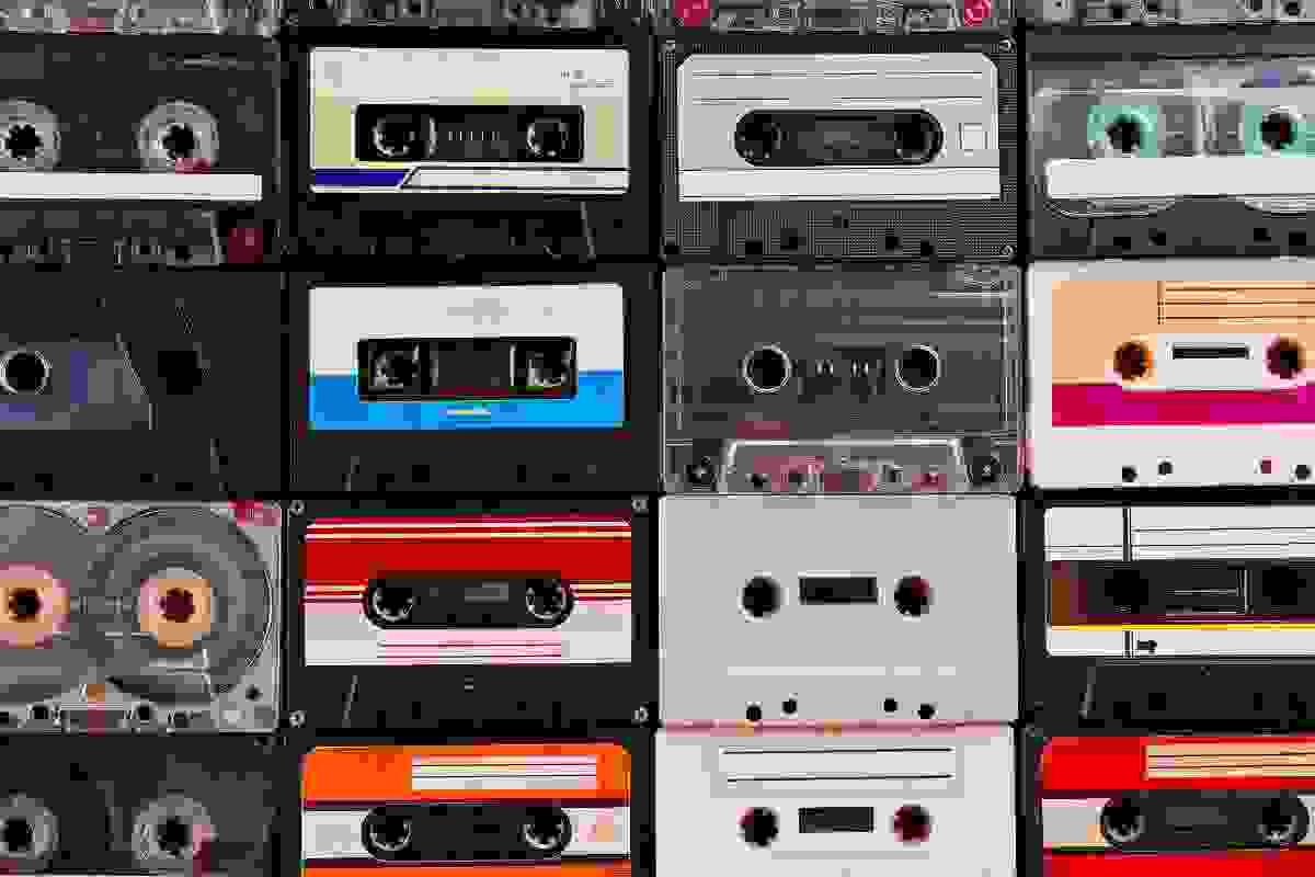cassette musicali in fila