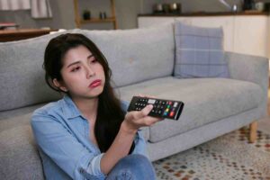 donna stufa con telecomando